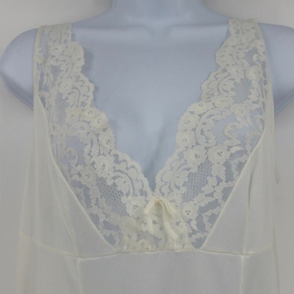 Vtg Lingerie Ivory Lace Trim Slip Dress Sz M Nightgown Coquette Fairy Cottage - Picture 8 of 9